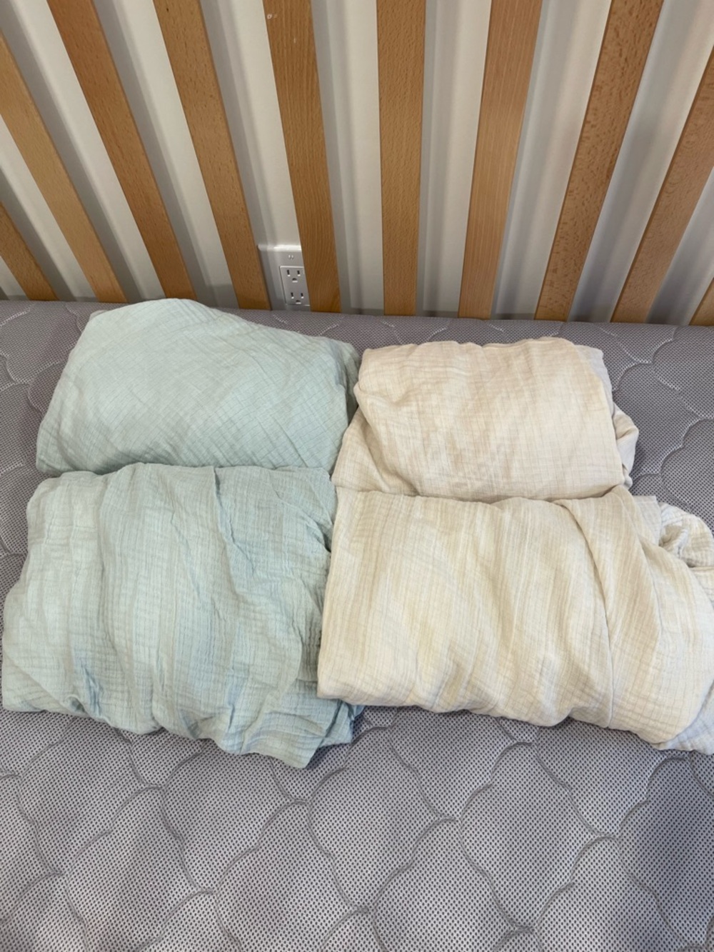 4 100% cotton Newton brand crib sheets sage and oatmeal